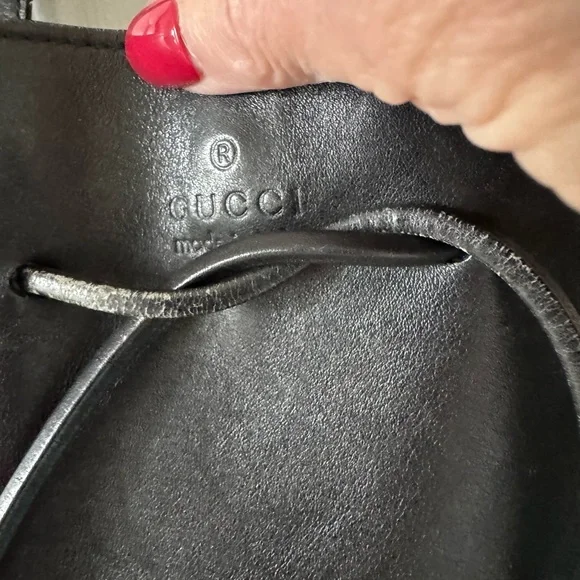 Vintage Gucci Purse, Black, Double Strap, inside zip pocket used - Picture 8 of 10